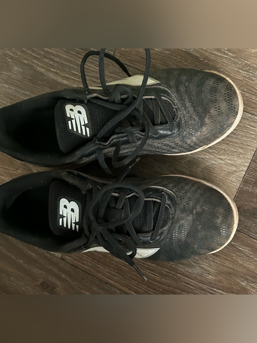 New Balance baseball cleats